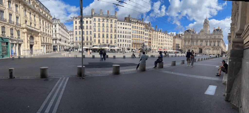 a panorama of the plaza in front of the hotel de ville